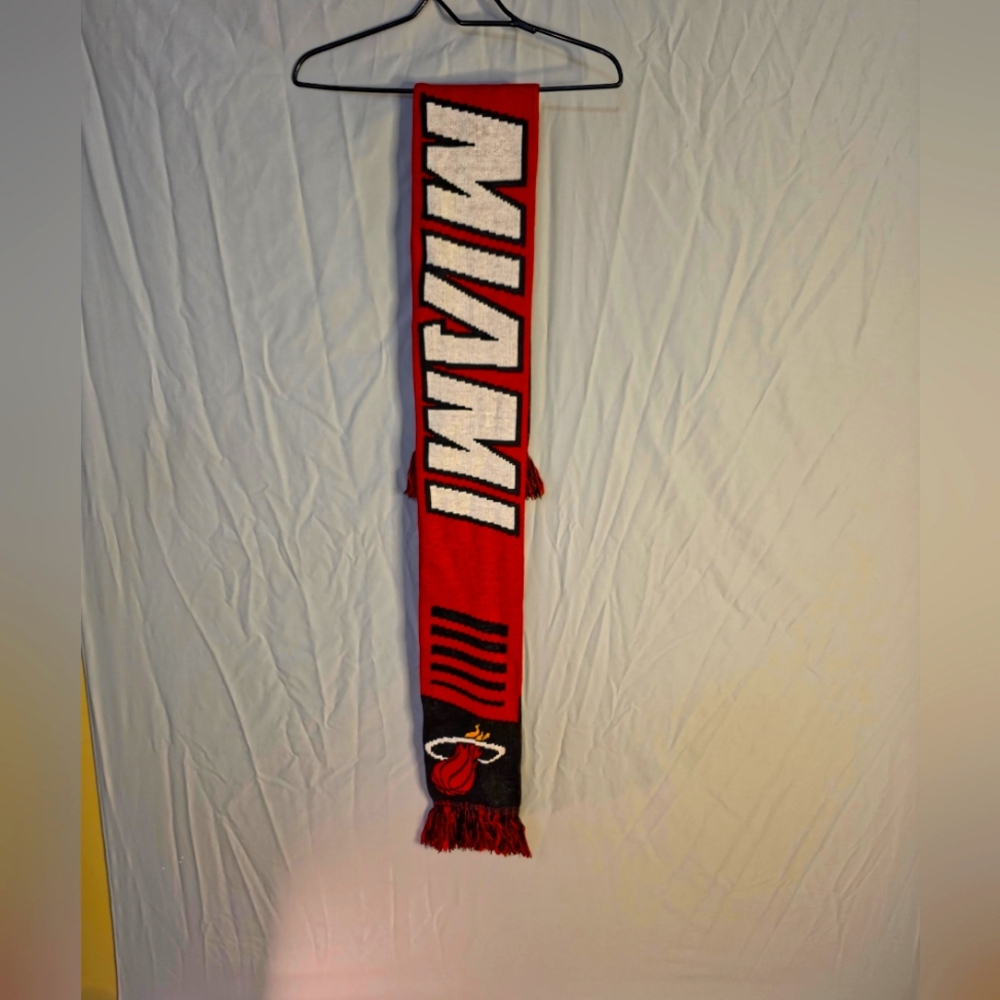 Miami Heat Knit Scarf